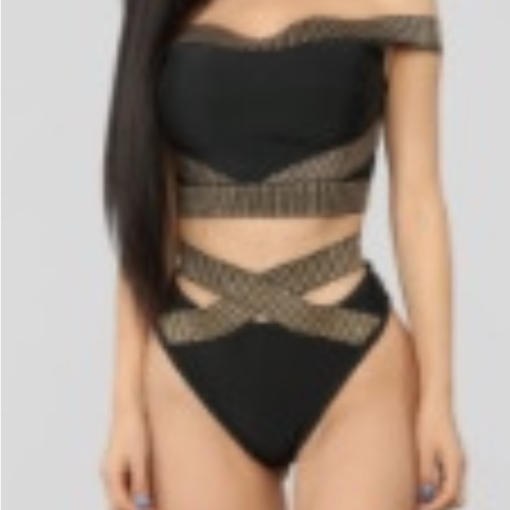 Black and Gold Strappy Party By The Pool Bandage Sunkini